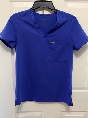 Figs scrub shirt XS